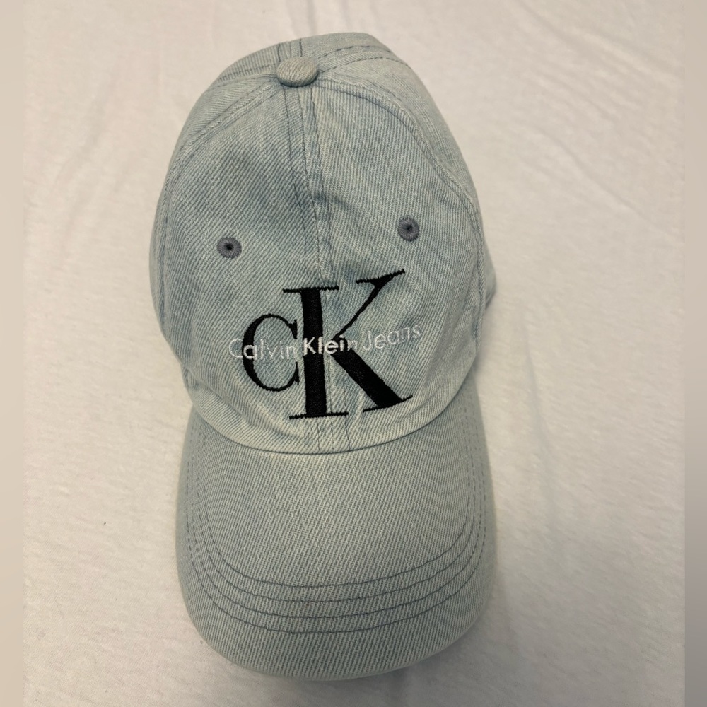 Women’s baseball hat